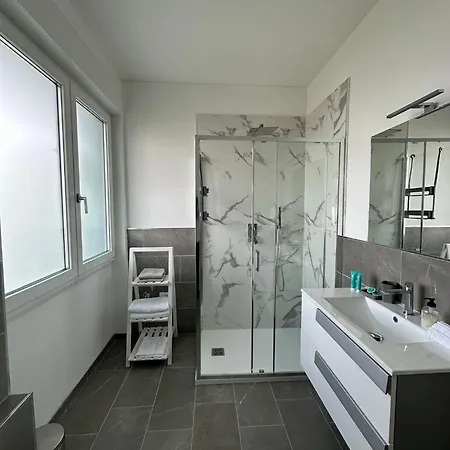 Апартаменты Fioriris Del Стреза