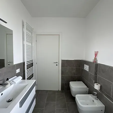 Fioriris Del Стреза