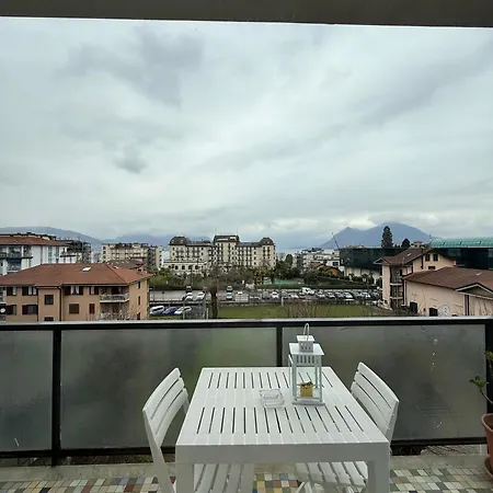 Апартаменты Fioriris Del *